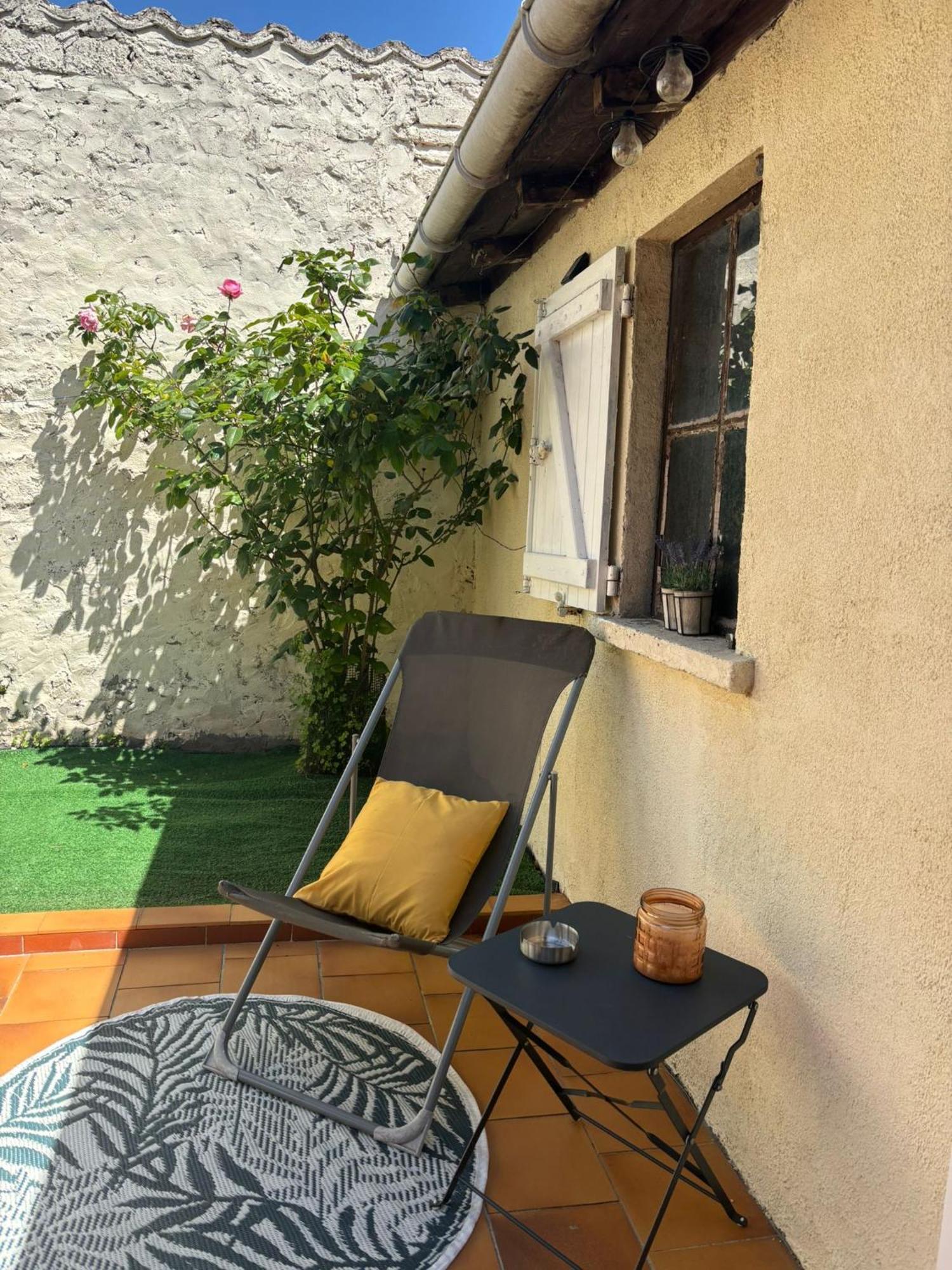Charmante Maison Avec Cour Privative Cognac Exterior foto